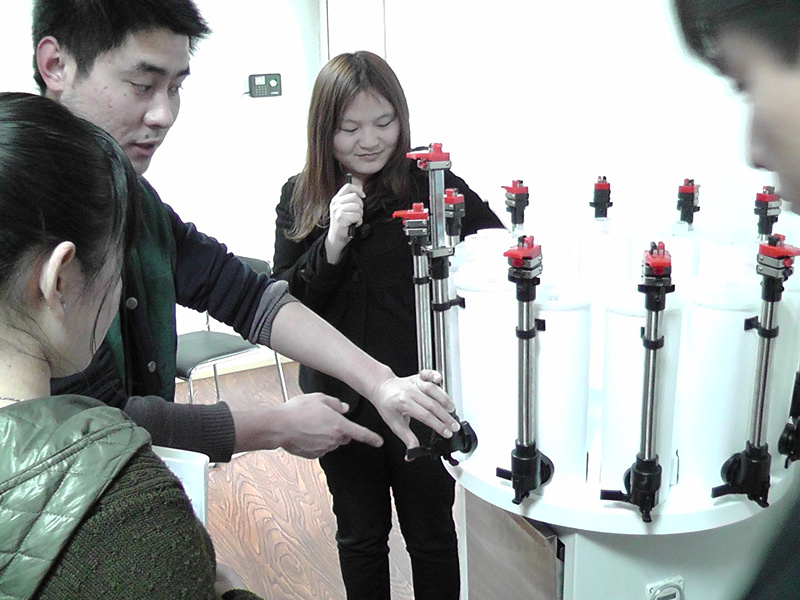 塗料調色機廠（chǎng）家